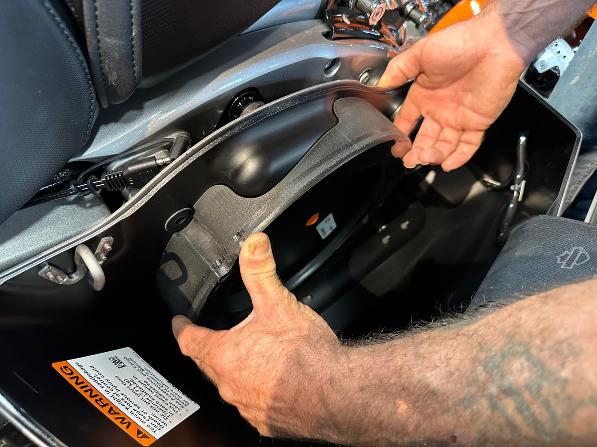 Harley Davidson CVO 2024 Saddle Bag Subwoofer Ring Kit 10in Adapter For Touring Riders